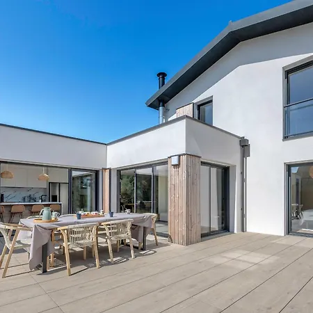 850m De La - Maison 8 Adultes Et 4 Enfants Semesterbostad *