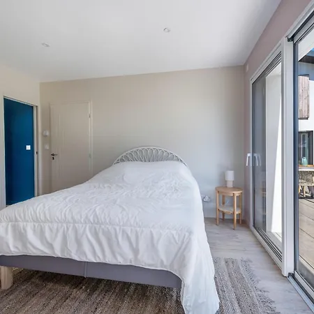 850m De La - Maison 8 Adultes Et 4 Enfants *