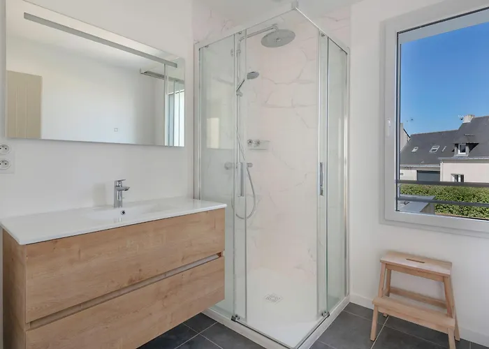 850m De La - Maison 8 Adultes Et 4 Enfants